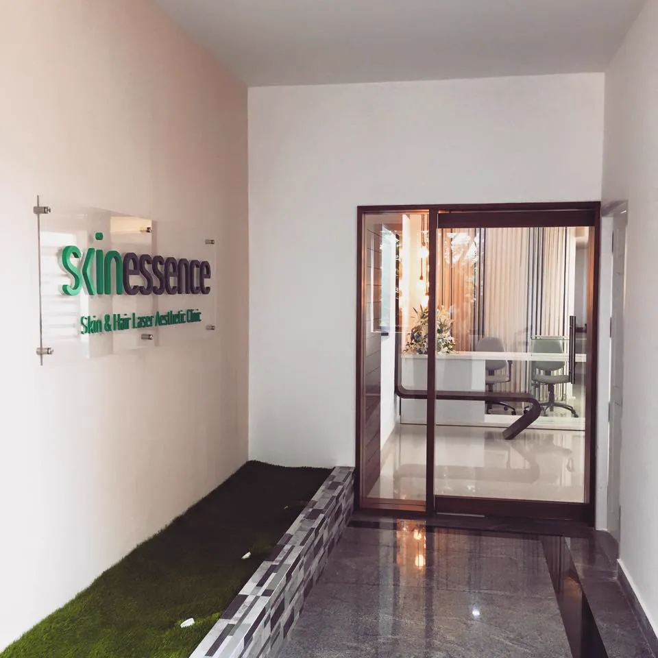 Dermatologist in Kadavanthra, Kochi 56 Skinessence skin, hair and laser clinic reception in Kadavanthra, Kochi
